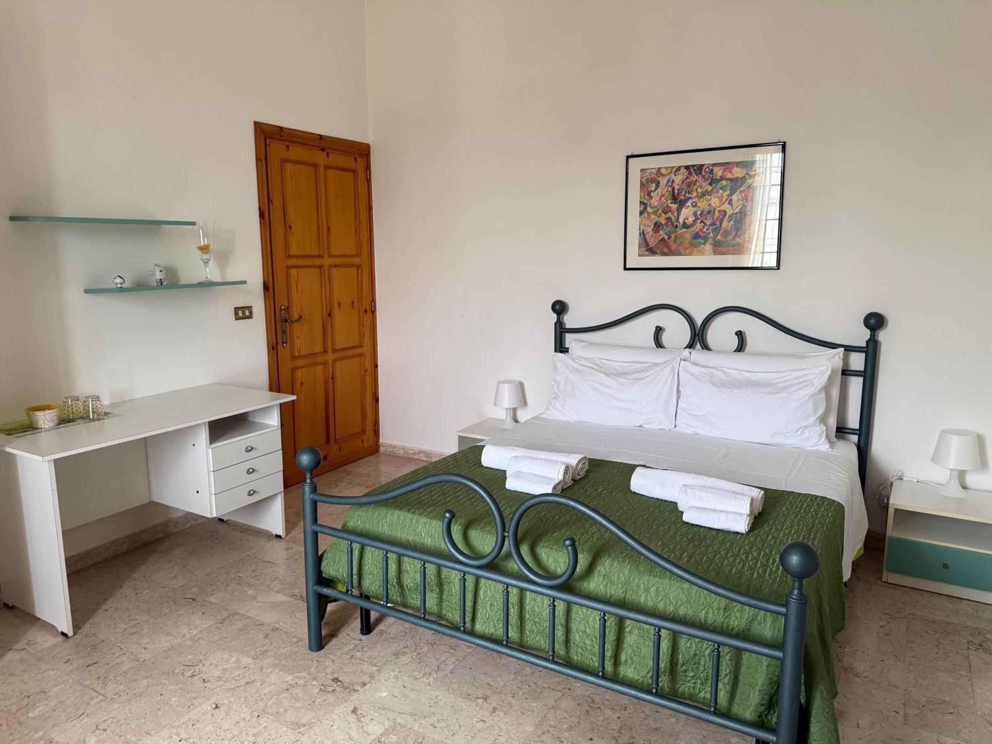 Bed and Breakfast Dimora Sofia Монополи Экстерьер фото